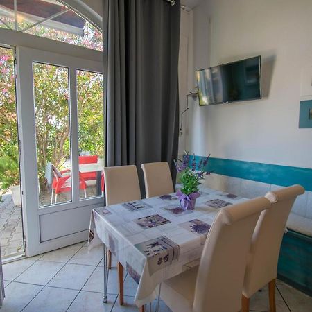 Family Apartment Manuela - Baška Voda Esterno foto