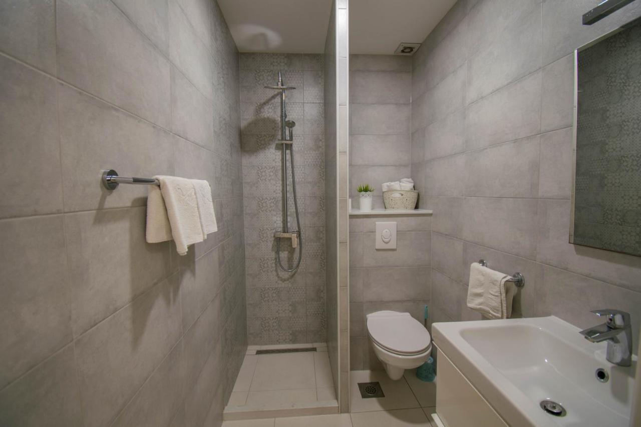 Family Apartment Manuela - Baška Voda Esterno foto